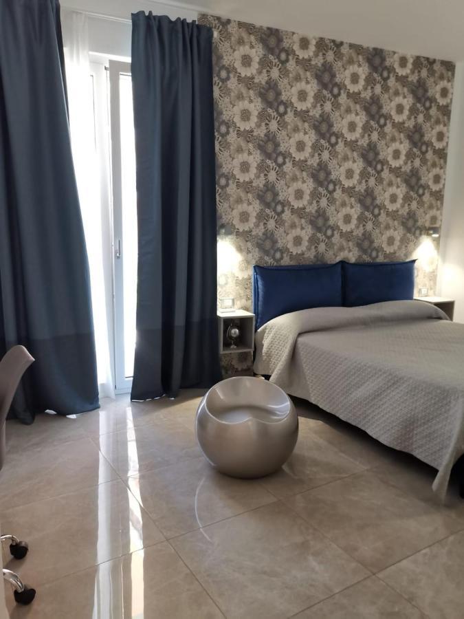Margherita Boutique Rooms マルゲリータ・ディ・サヴォイア エクステリア 写真